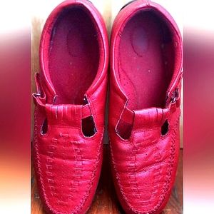 Dr Scholl's red size 11. Bundle for more savings!